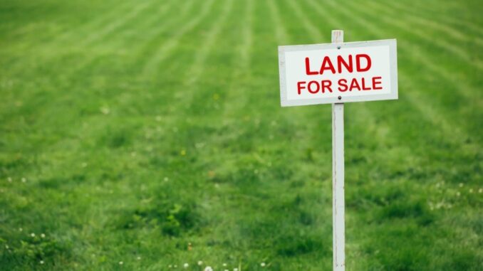 buying-and-selling-canadian-land